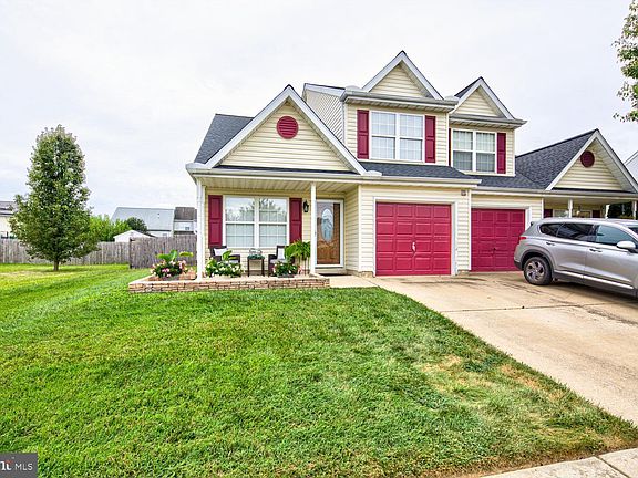 2nd image of 8 Kimberly Dr