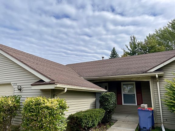 4th image of 2126 2126/2128 Breton Ave SE #2126