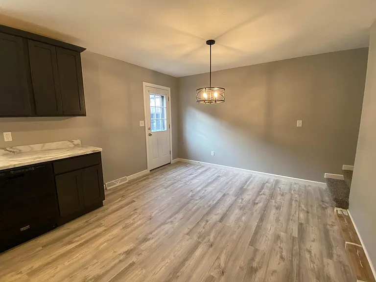 Eat in Kitchen