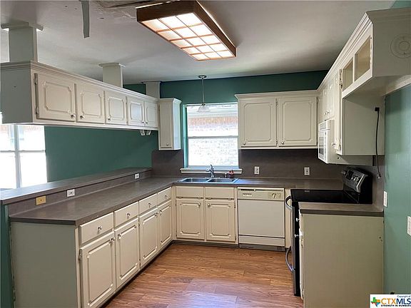 3rd image of 109 Idylwood Pl