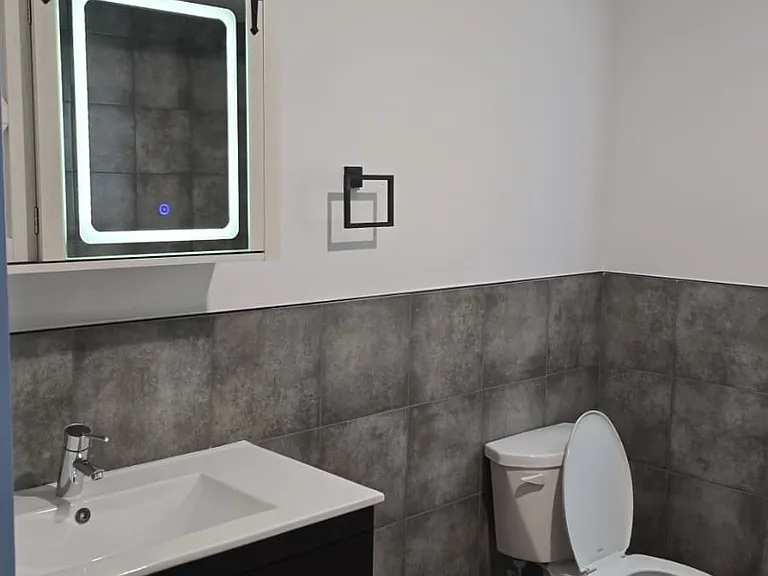 11 Nichols St #2 — Photo 3