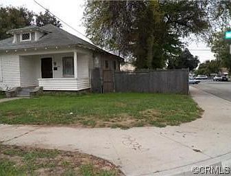 2nd image of 412 E 8th St
