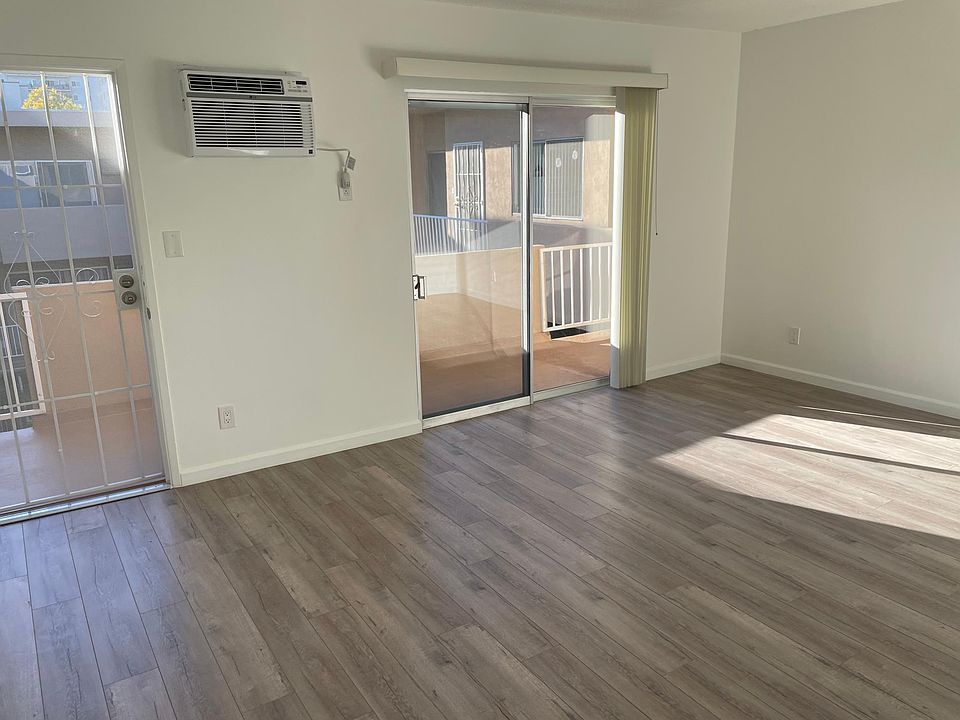 1st image of 1138 Hacienda Pl #306