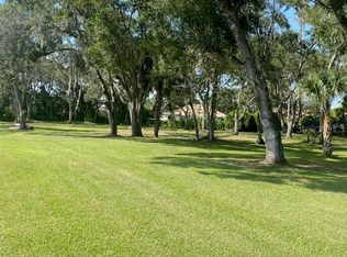 4753 Oak Run Dr #33, Sarasota, FL 34243