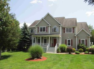 100 Warren Farm Rd, Hopewell Junction, NY 12533