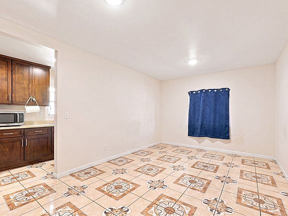 5th image of 5017 S San Pedro St