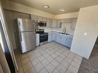 2831 E Mobile Ln #201, Phoenix, AZ 85040