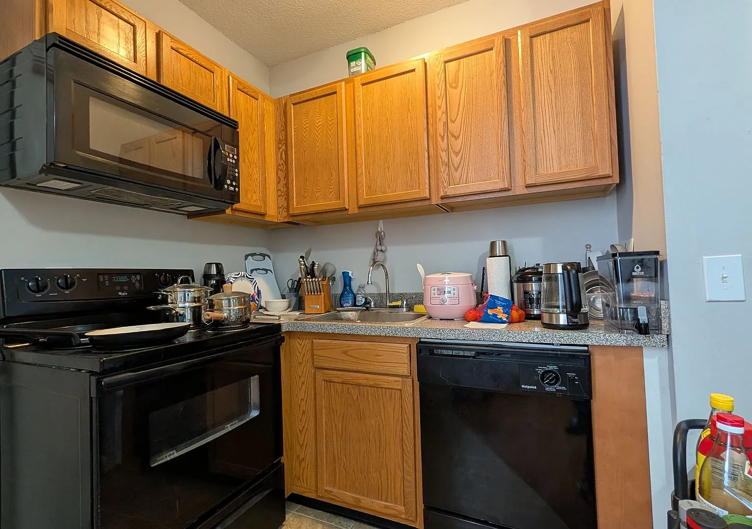 Nicely renovated 2 bed on the Green Line in Allston — Photo 1