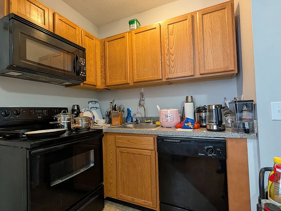 1363 Commonwealth Ave #3B