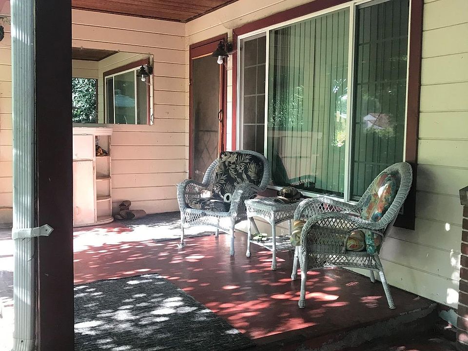 1st image of 722 N Pleasant Ave