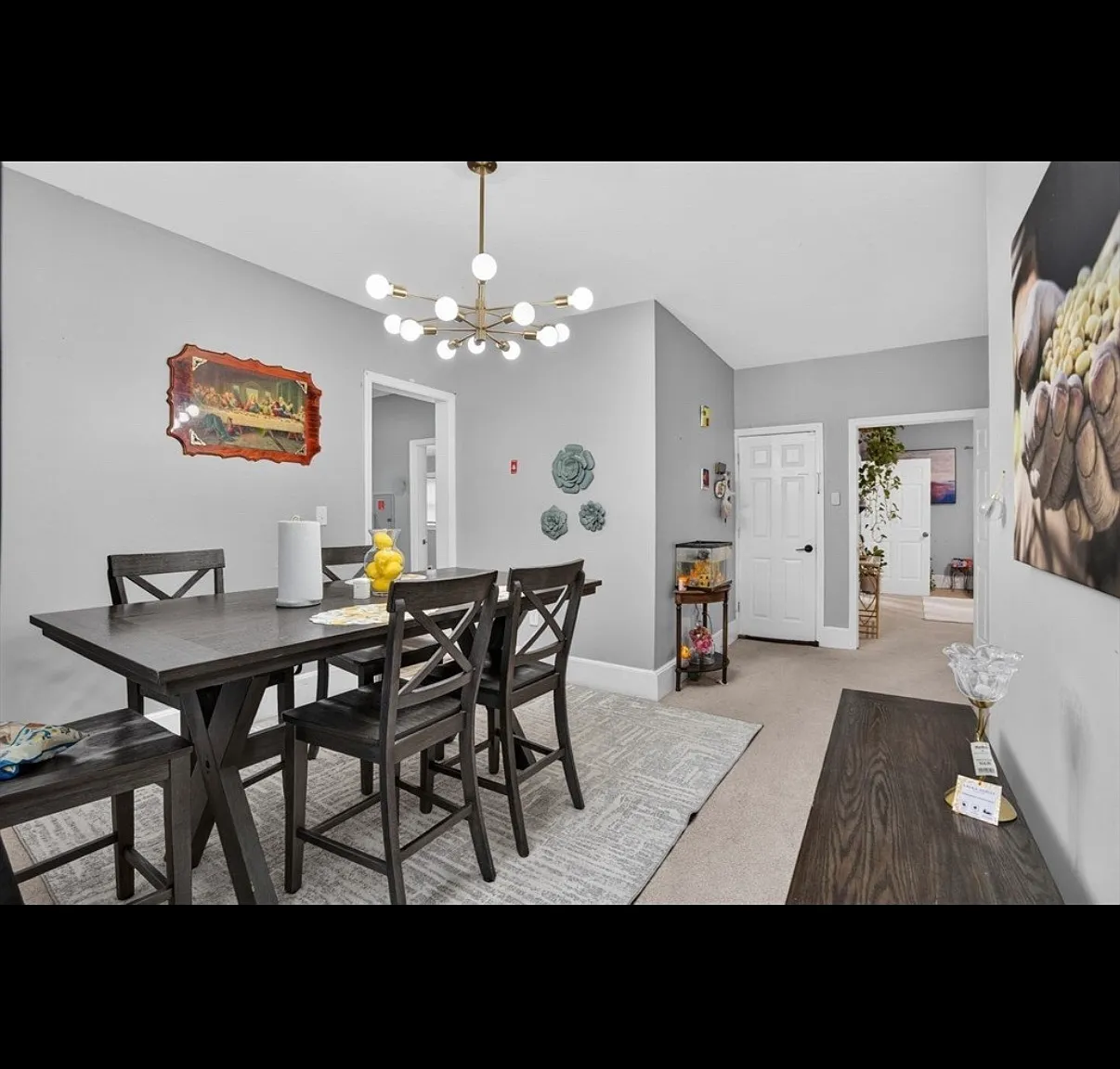 3 bed, 2849 sqft, $2,300 — Photo 2