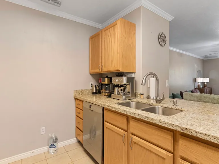 1546 W Compass Point Ln #2B — Photo 12