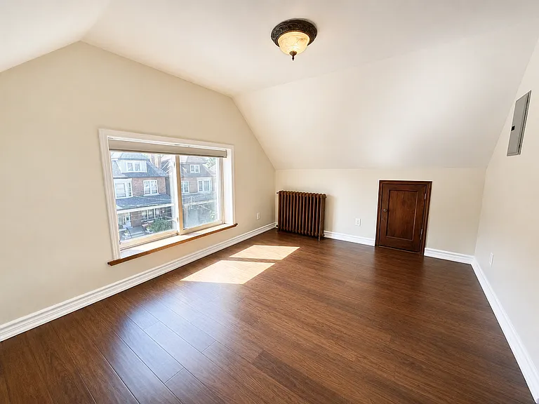 91 Carrick Ave — Photo 6
