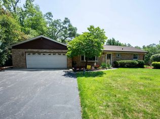 7N025 Harvey Rd, Medinah, IL 60157