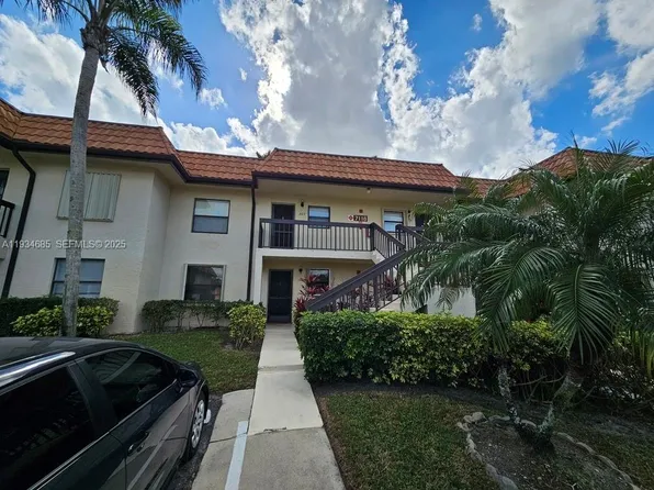 7118 Golf Colony Ct APT 103, Lake Worth, FL 33467
