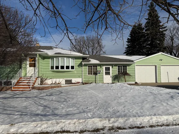 515 3rd St SE, Valley City, ND 58072