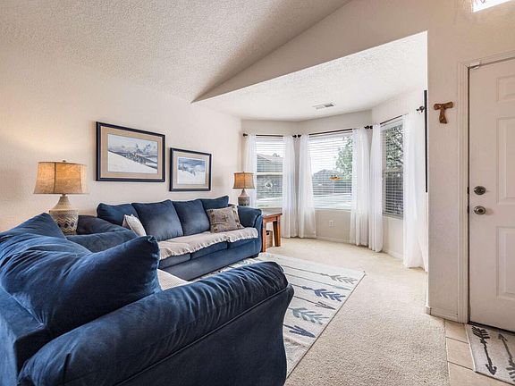 3rd image of 2700 Violeta Cir SE