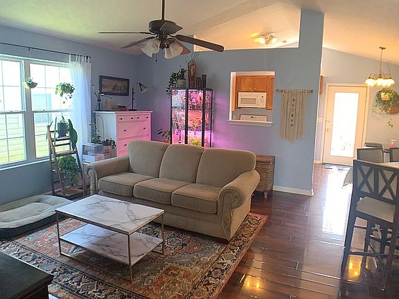 4th image of 118 Baybrook Cir