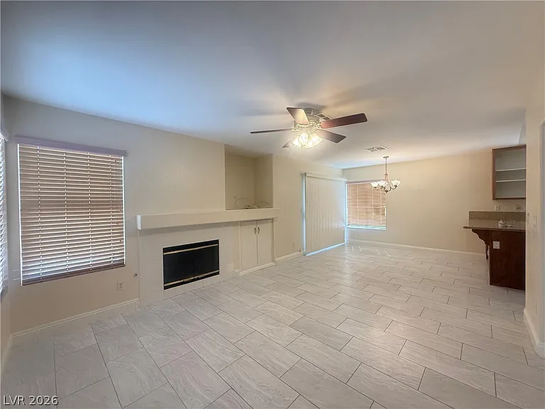 7562 Reindeer Ct — Photo 6