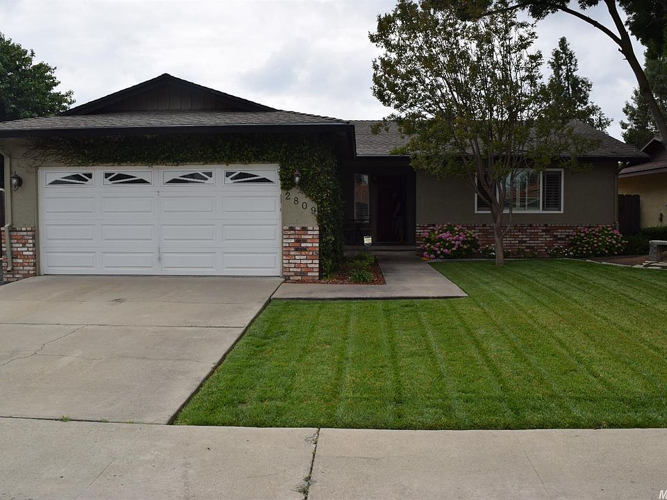 1st image of 2809 Serramonte St