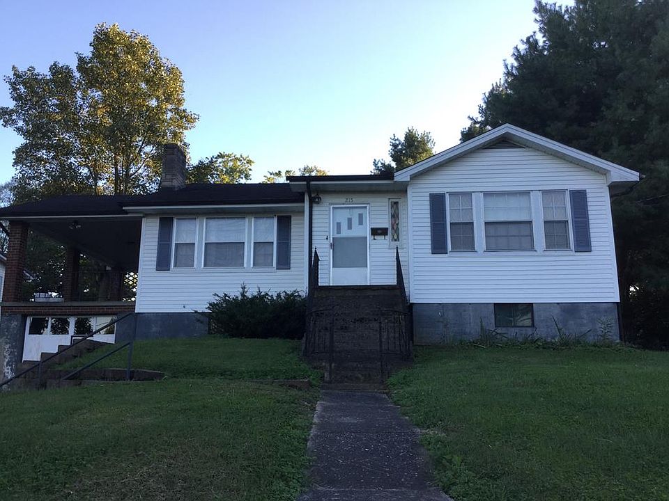 1st image of 215 Cedar St