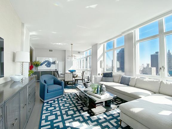 3rd image of 305 E 51st St APT 20A