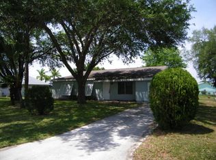 785 SW Bridgeport Dr, Port Saint Lucie, FL 34953