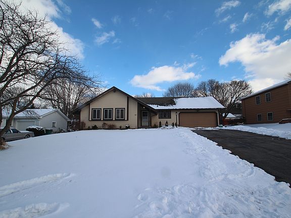 3rd image of 47 Yosemite Cir