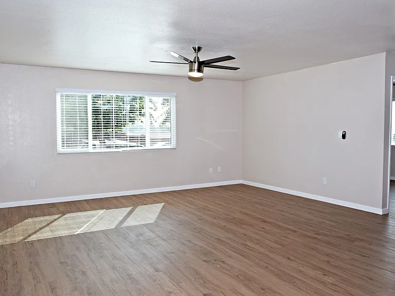 2BR, 1BA Apartment Unit - Open Floor Plan, No Carpet , Double Pane Windows, and 1 Assigned Parkin... — Photo 5