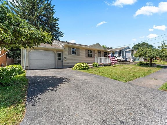 2nd image of 225 Wainwright Ave