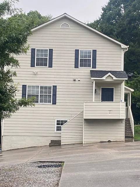 1630 Leona St NW photo 1