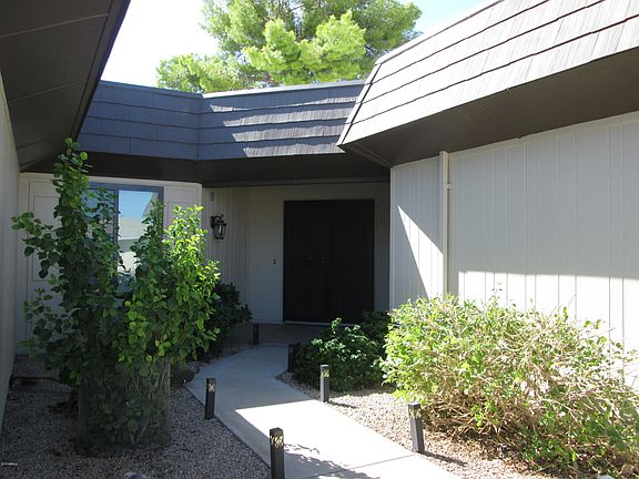 2nd image of 16402 N Meadow Park Dr
