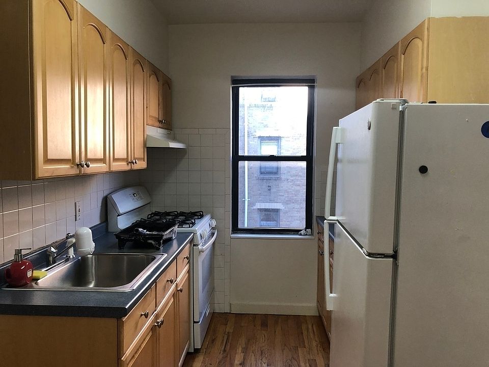 1st image of 29-21 21st Ave #C3