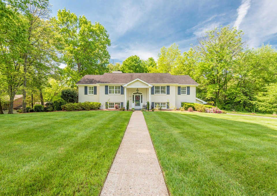 1st image of 2101 Tara Hill Dr