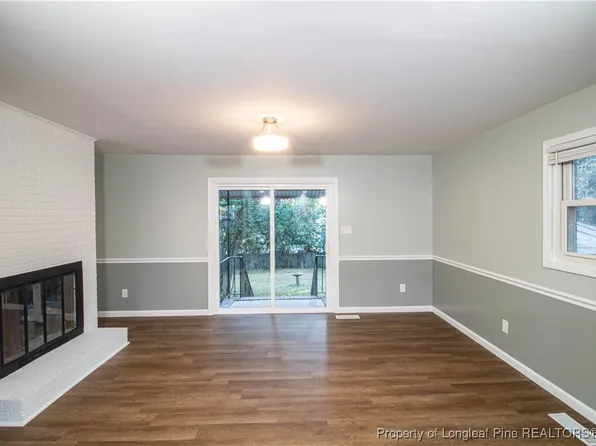 1413 Briarcliff Dr, Fayetteville, NC 28305