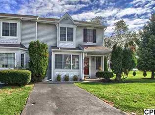 8 Nottingham Dr, Mechanicsburg, PA 17050