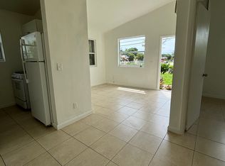 3740 W Hallandale Beach Blvd APT 1, Hollywood, FL 33023