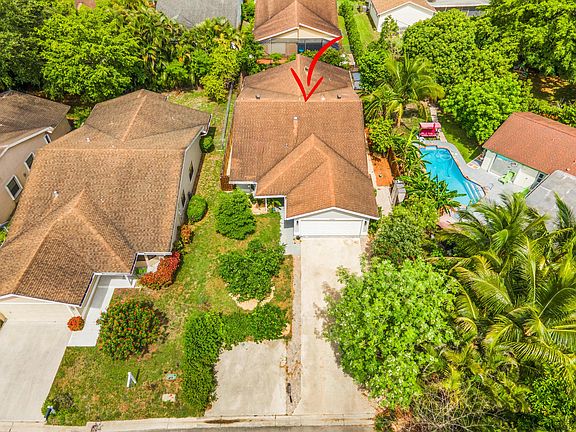 5th image of 2564 NW 95th Terrace