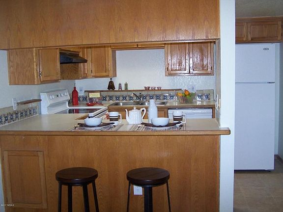 5th image of 3315 E Delma Dr
