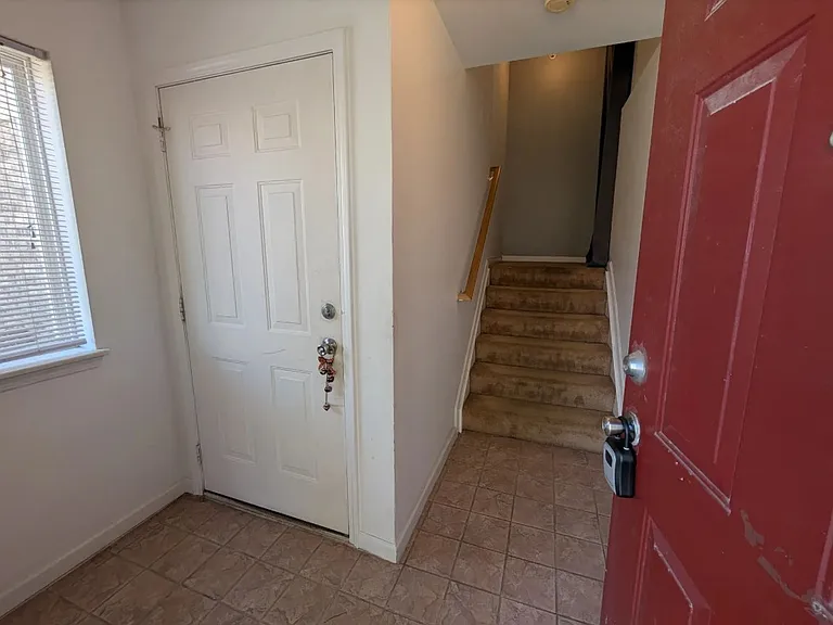 85_ Amanda Ln #850 — Photo 6
