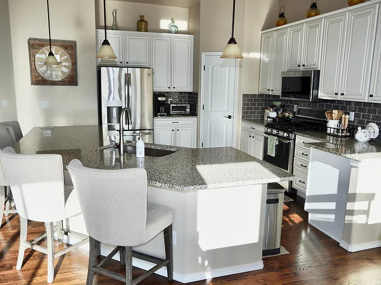 8409 Crooked Branch Ln — Photo 12