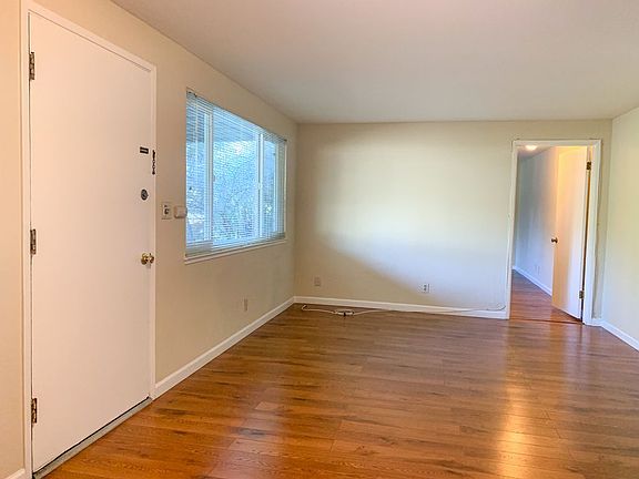 2nd image of 67 Fairview Plz APT 6