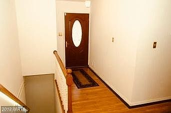 3rd image of 8 Brookcrest Ct