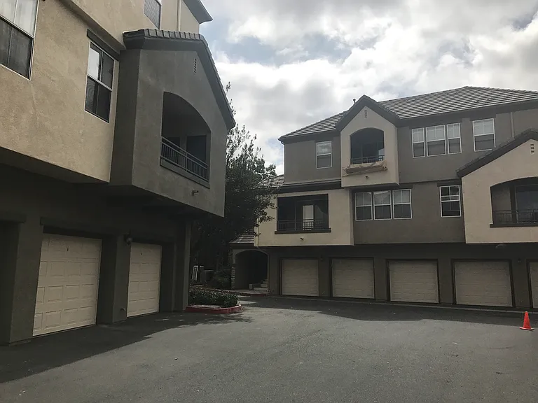 1864 Opaline Pl #421 — Photo 24
