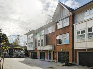 6558 Arbutus St, Vancouver, BC V6P 5S5