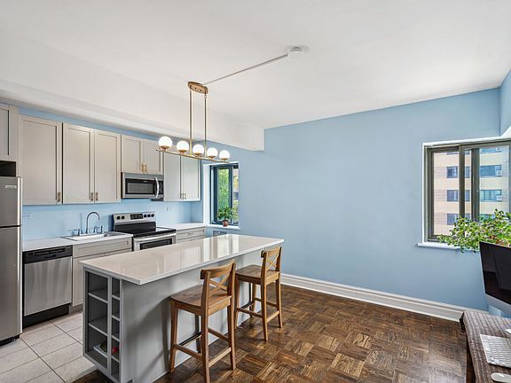 4th image of 5052 N Marine Dr APT C5