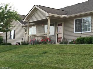 3689 Colony Hill Dr, Zanesville, OH 43701