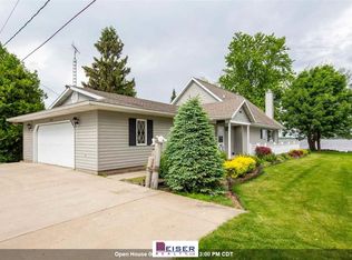 6435 Paulson Rd, Winneconne, WI 54986