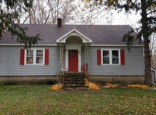 7078 Us 12 Hwy, Three Oaks, MI 49128