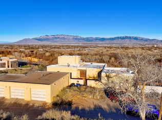 3805 Riverview Rd NW, Albuquerque, NM 87105
